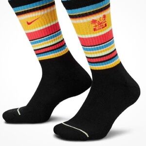 NIKE LeBron Elite Crew Basketball Socks Black Large Mens 8-12 NWOT
